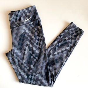 Nike Dri-Fit Leggings Checkered